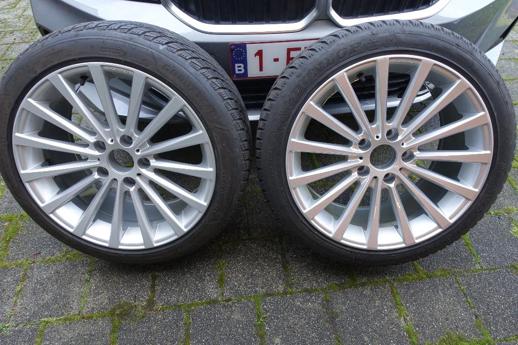 Pneus hiver 225/45/18 BMW, Pneus hiver, Véhicule de tourisme, Enlèvement, Utilisé