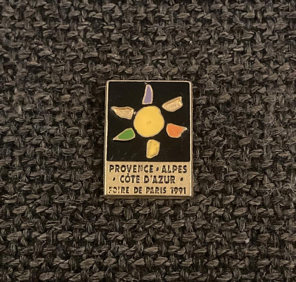 PIN - PROVENCE ALPES COTE D'AZUR - FOIRE DE PARIS, Verzenden, Gebruikt, Stad of Land, Speldje of Pin