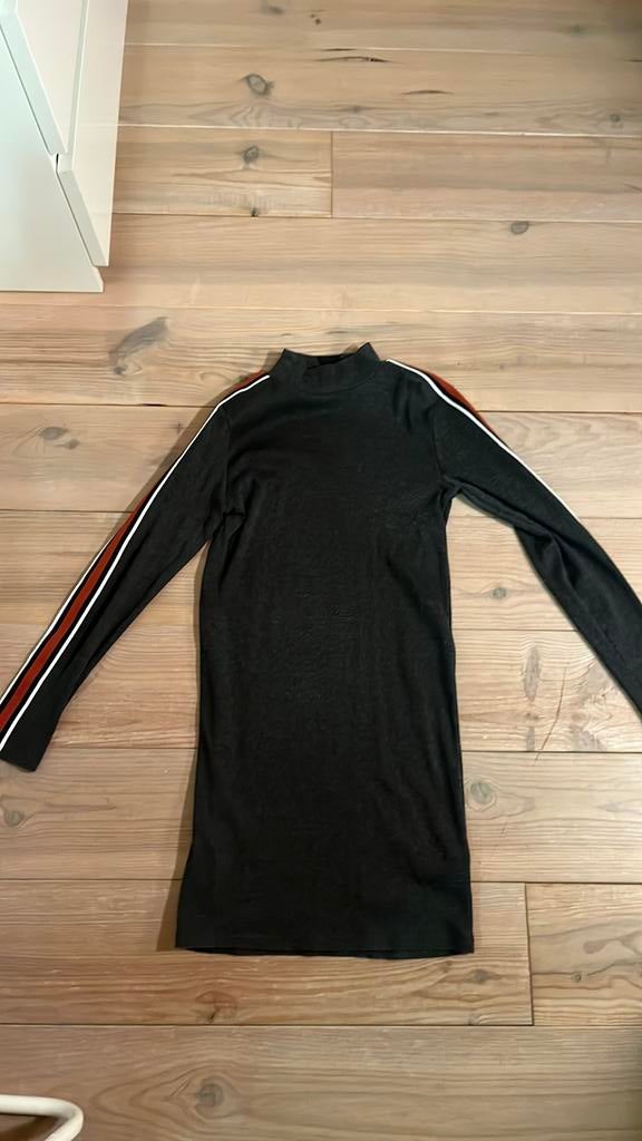 Jurkje te koop, Ophalen, Zo goed als nieuw, Maat 36 (S), Grijs