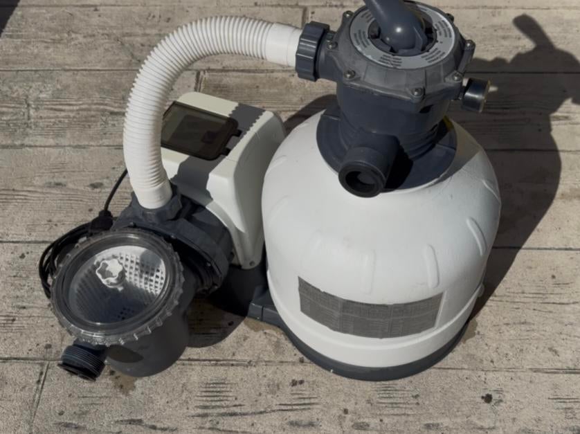 Intex Pompe à Sable en Panne !!! Pour bricoleur, Enlèvement, Utilisé, Pompe