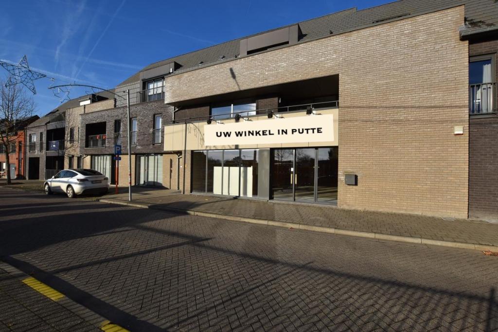 TE HUUR 580 m² handelsruimte in centrum Putte., Autres types, En direct du propriétaire, 2580 Putte, Province d'Anvers