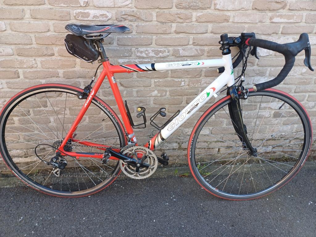 koersfiets Giotto, Gebruikt, Heren, 15 tot 20 versnellingen, 53 tot 57 cm