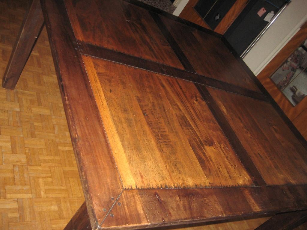 Koloniale tafel 140 op 140 op 80 hoog en zwaar., 100 à 150 cm, Cinq personnes ou plus, Koloniaal, Carré