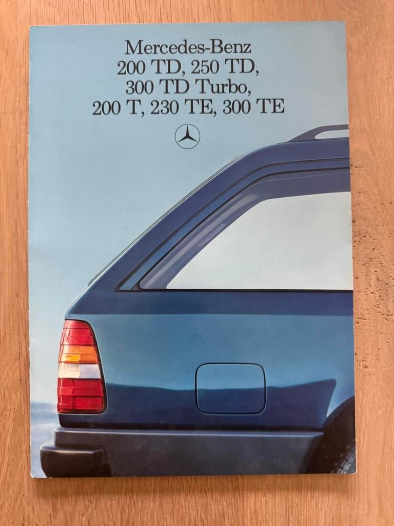 Brochure sur la Mercedes W124 super rare, Enlèvement, Comme neuf, Mercedes