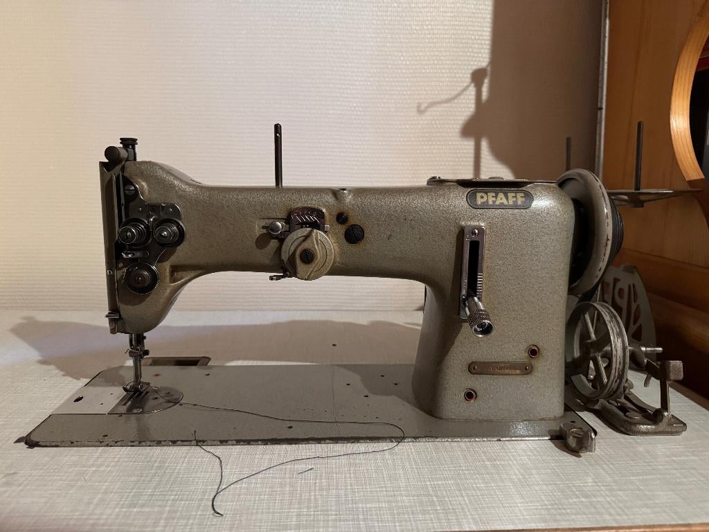 Industrieel naaimaschien Phaff, Hobby en Vrije tijd, Naaimachines en Toebehoren, Ophalen, Naaimachine, Industrieel, Gebruikt