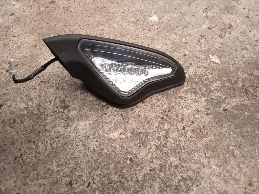 Ducati 848 spiegel L, Ophalen