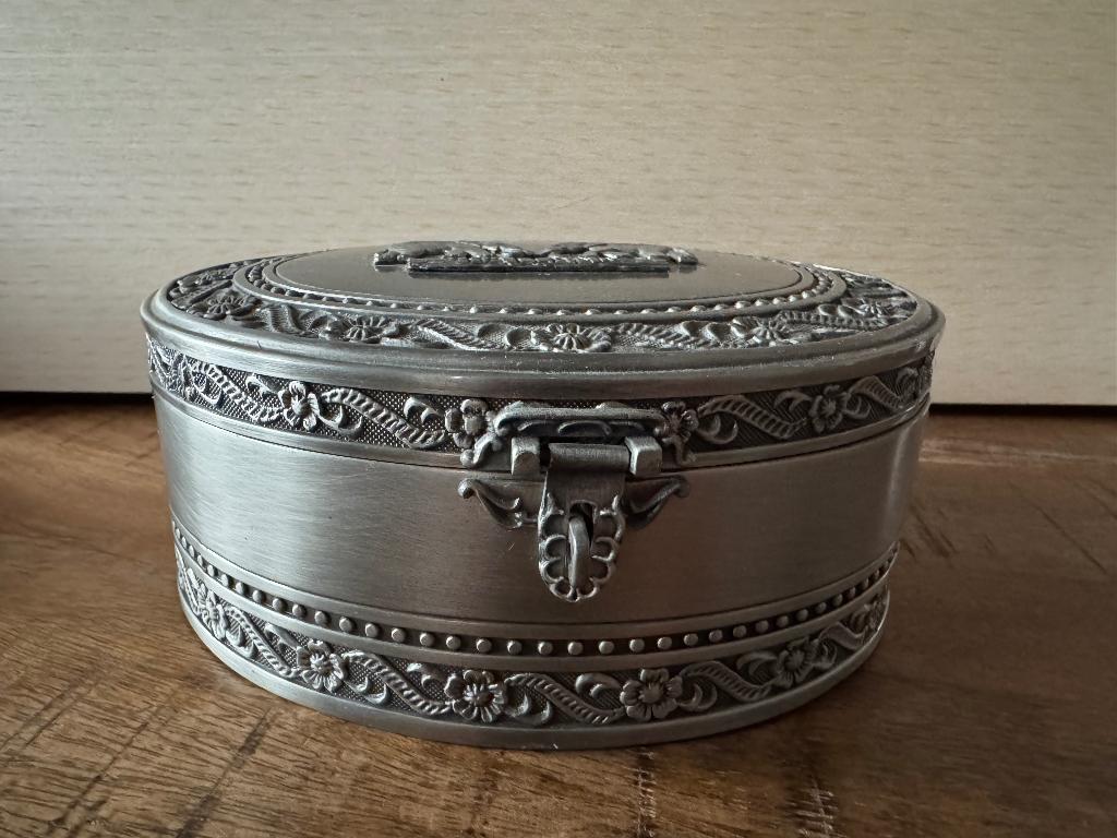 Vintage Tinnen Sieradendoosje Thailand, Ophalen, Zo goed als nieuw