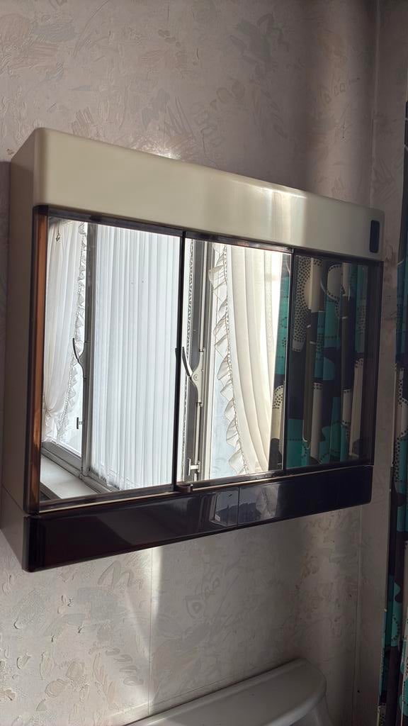 Retro stijl apotherkes kast allibert, Huis en Inrichting, Woonaccessoires | Spiegels, Ophalen, Zo goed als nieuw