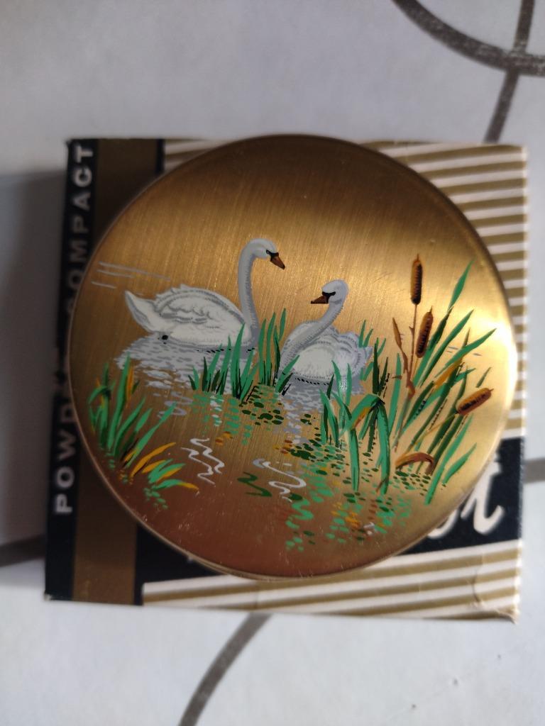 Poederdoos Mascot, Ophalen