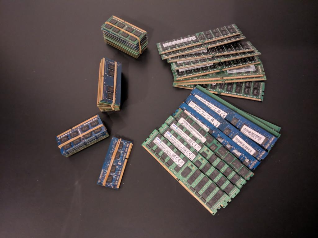 Mémoire RAM DDR3 pour desktop, portable et serveur, Informatique & Logiciels, Enlèvement, Autres types, Desktop, 1066 - 2666