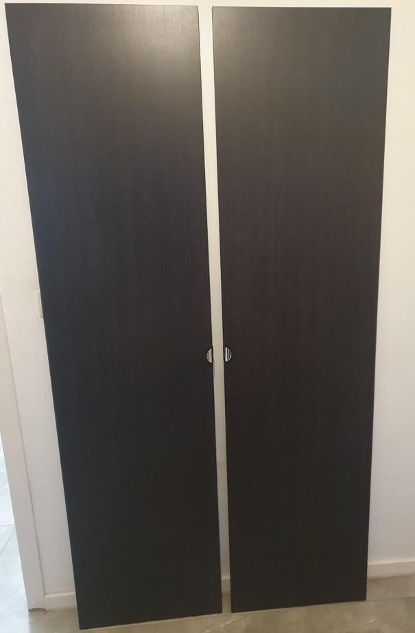 2 Portes IKEA marron noir 2m hauteur sur 50 cm largeur, Maison & Meubles, Armoires | Penderies & Garde-robes, Avec porte(s), Comme neuf