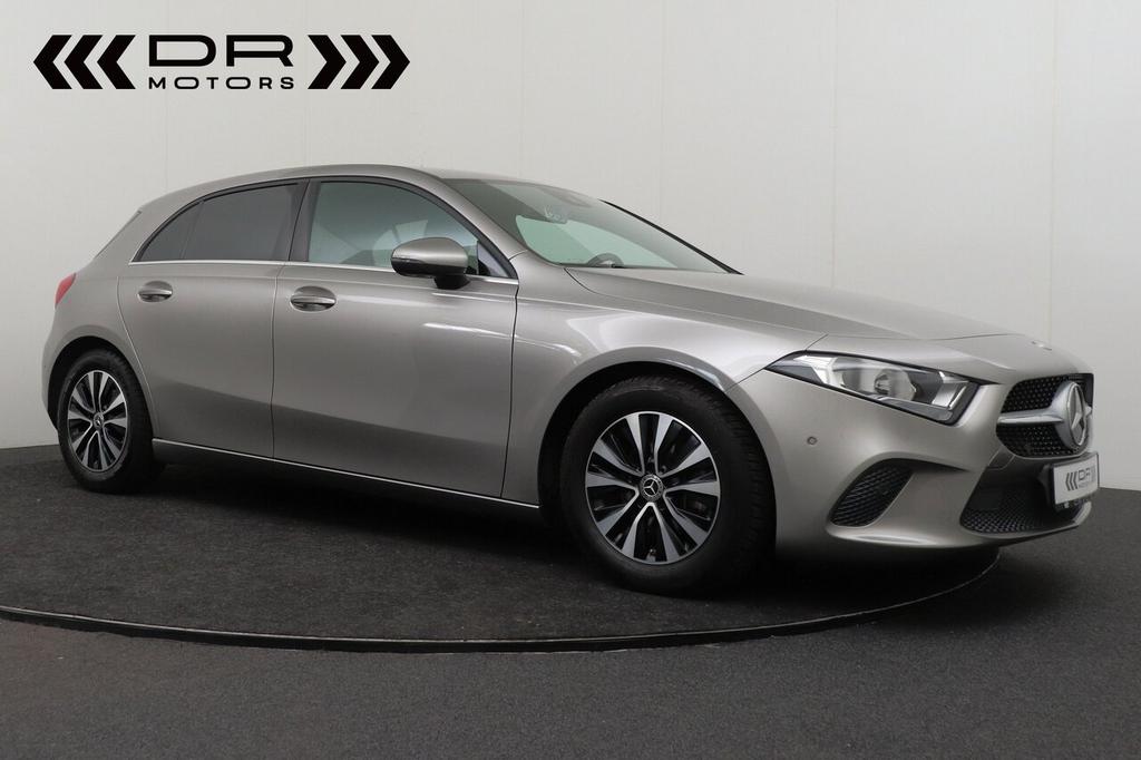 Mercedes-Benz A 160 CAMERA - APPLE CARPLAY - ANDROID - PARK, Autos, Mercedes-Benz, 0 kg, Achat, Euro 6, Entreprise