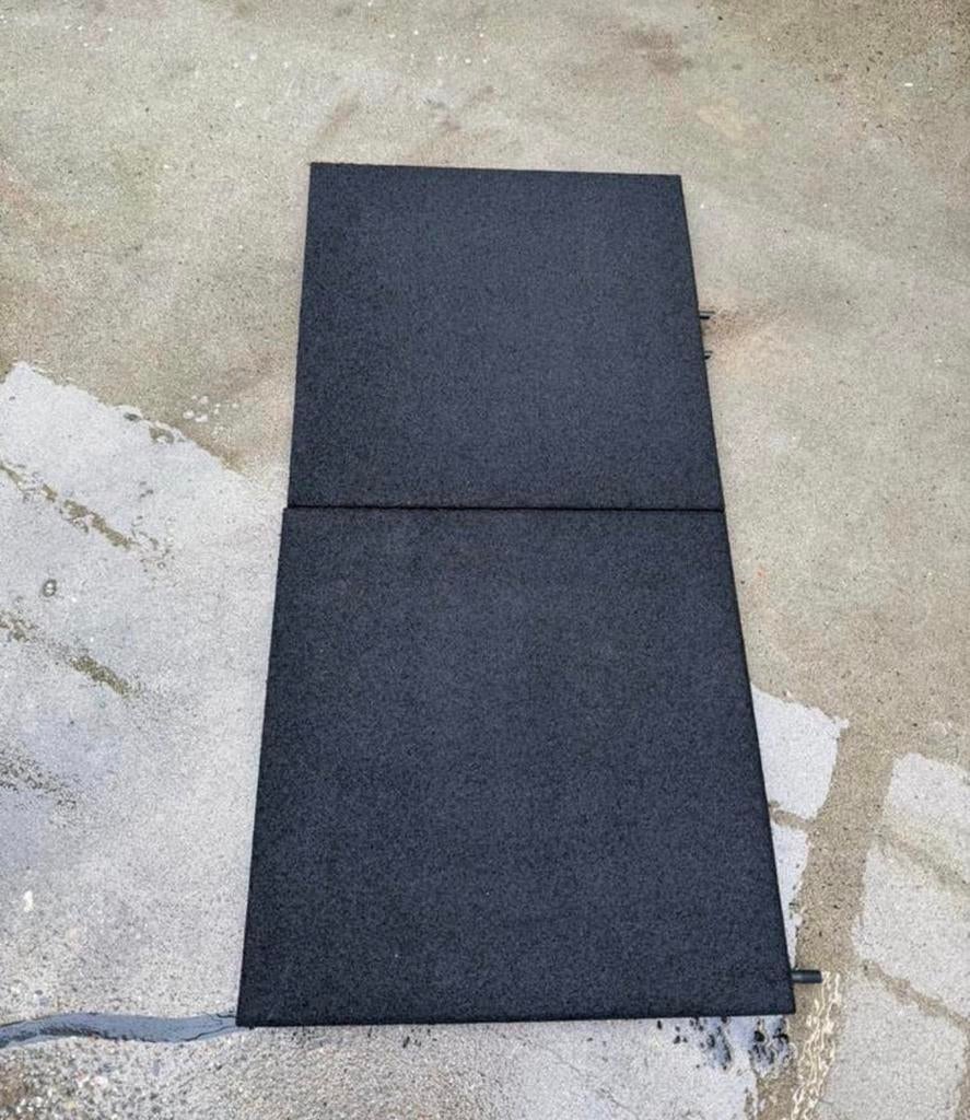 Rubberen tegels 50x50x3,5 speeltoestel zwembad ed ruim 20m2, Kinderen en Baby's, Speelgoed | Buiten | Speeltoestellen, Ophalen