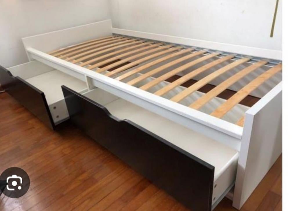 bed ikea met 2 lades, Ophalen