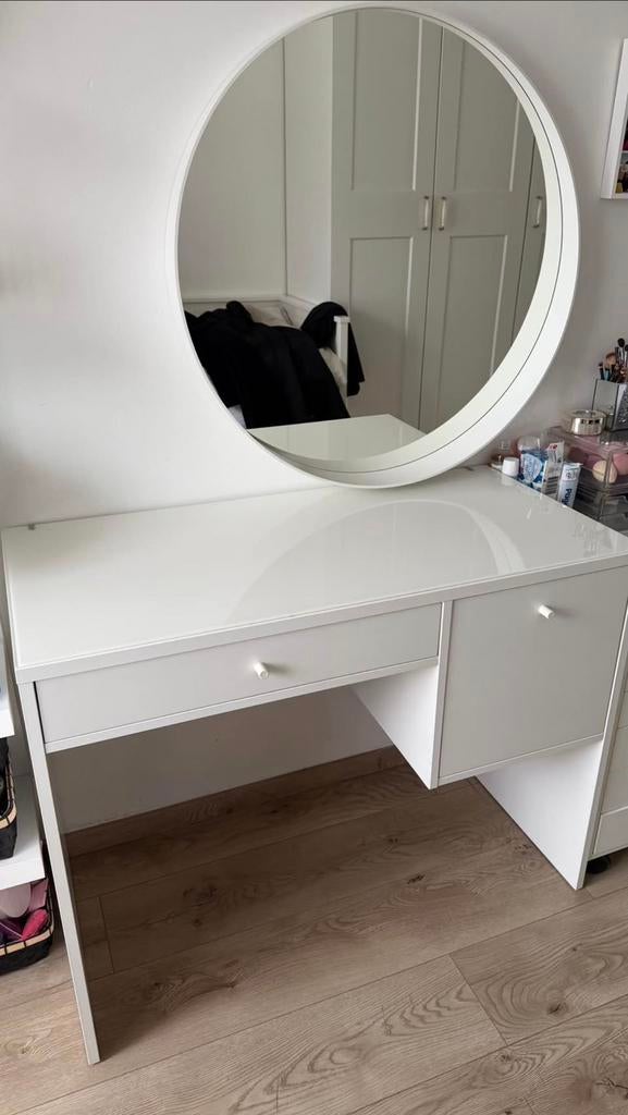 Coiffeuse blanche, Maison & Meubles, Tables | Coiffeuses, Enlèvement, Comme neuf