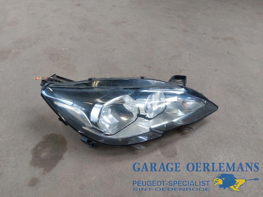 koplamp rechts peugeot 308 1.6 hdi t9, halogeen, Gebruikt, -, -, ARN erkend