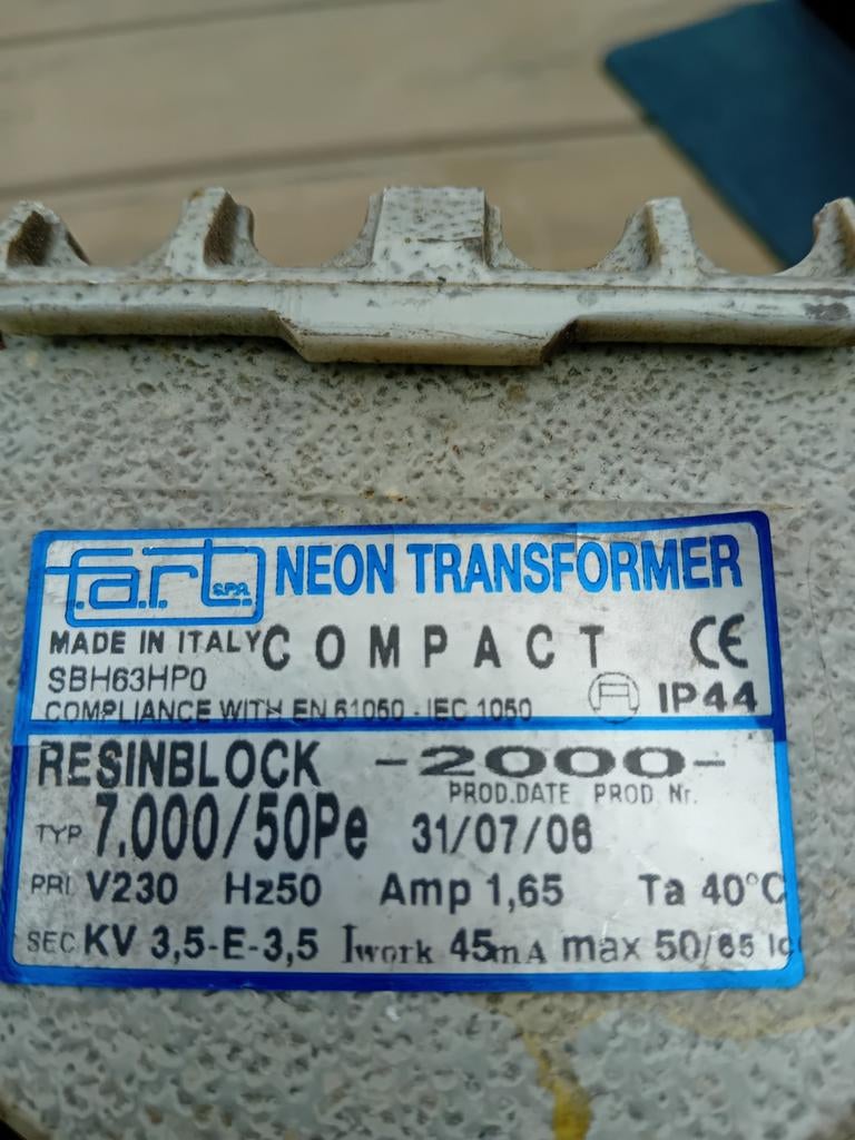 Transfo neon, Auto-onderdelen, Ophalen