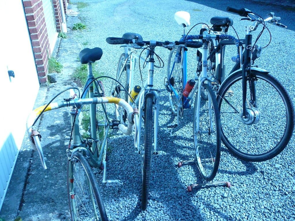 PLUSIEURS VELO+UN ELECTRIQUE MARQ GIANT CARBONNE, Vitesses, Giant, Enlèvement, 53 à 57 cm