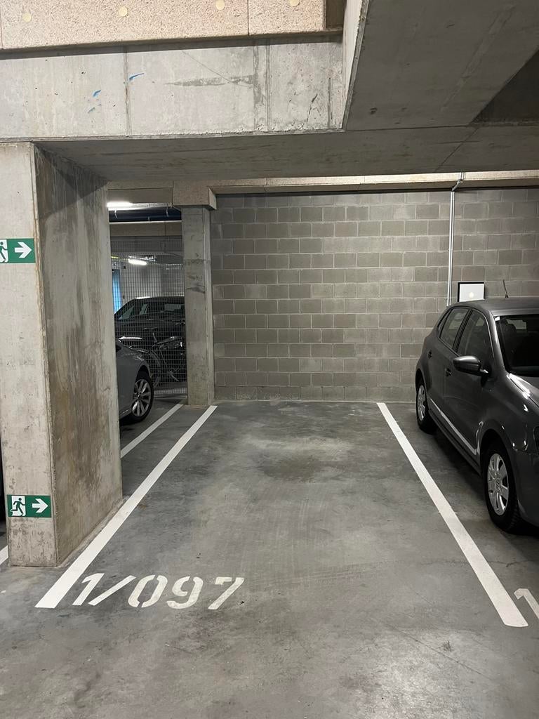Ondergrondse autostaanplaats Edegem, Immo, Garages en Parkeerplaatsen, Antwerpen (stad)