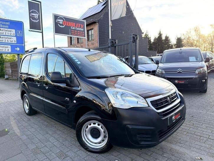 Peugeot Partner Galicia 1.6i 2017 066000km Pdc Trekhaak, Autos, Essai à domicile, Achat, Euro 6, Entreprise