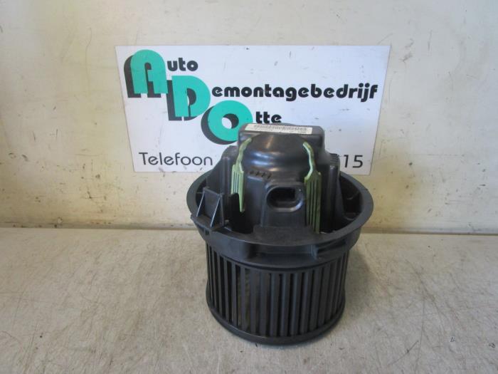 Kachel Ventilatiemotor van een Peugeot 207 (207 06-), Gebruikt, -, -, Ophalen of Verzenden