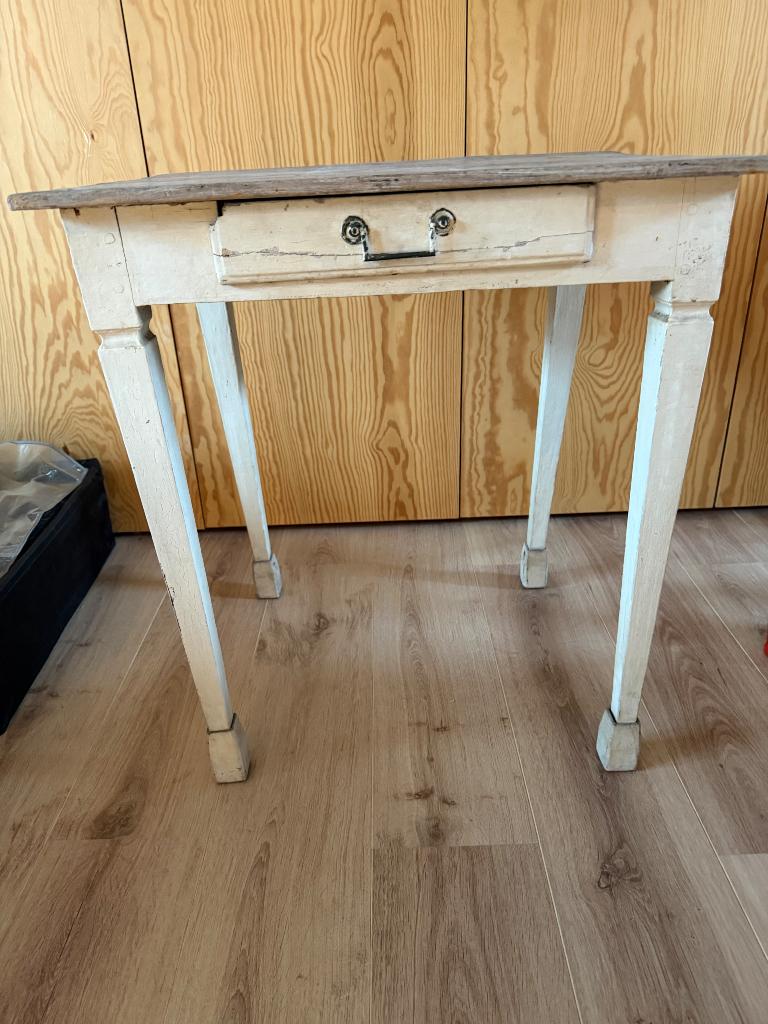 Erg leuk antiek tafeltje vermoedelijk interbellum, Huis en Inrichting, Tafels | Bijzettafels, Ophalen, Gebruikt, Vierkant, Vermoedelijk Interbellum