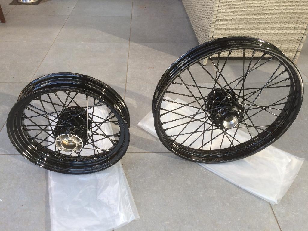 Harley velgen voor Twincam, 19mm of 25mm wielas, zwart, Motoren, Ophalen, Nieuw