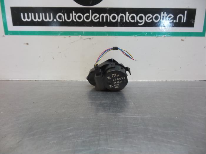 Clapet chauffage moteur d'un BMW 7-Serie (7-Serie 02-), -, 3 mois de garantie, Utilisé, -
