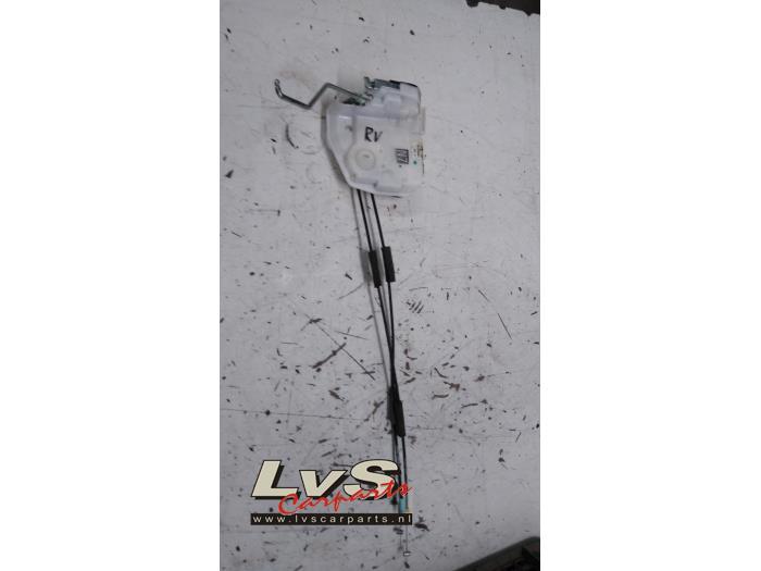 Deurslot Mechaniek 4Deurs rechts-voor van een Fiat Fullback, Gebruikt, -, -, Ophalen of Verzenden