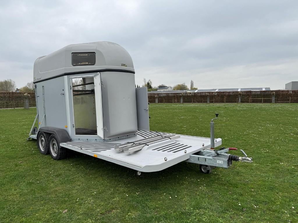 Paardentrailer Hotra in perfecte staat!, Animaux & Accessoires, Voitures & Carrosses, Comme neuf, Autres types, Cheval ou Poney