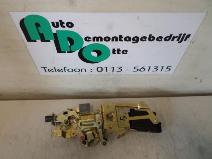 Serrure portière mécanique 4portes arrière gauche d'un Pe, -, 3 mois de garantie, Utilisé, -
