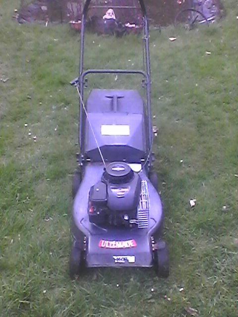 a vendre  tondeuse, Ophalen, Cirkelmaaier, Brigg's & stratton, Gebruikt