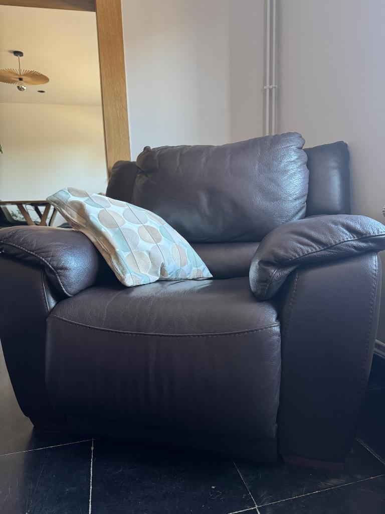 Canapé 3 places + 1 fauteuil cuir chocolat, Maison & Meubles, Canapés | Salons, Comme neuf, Quatre personnes ou plus, 200 à 250 cm