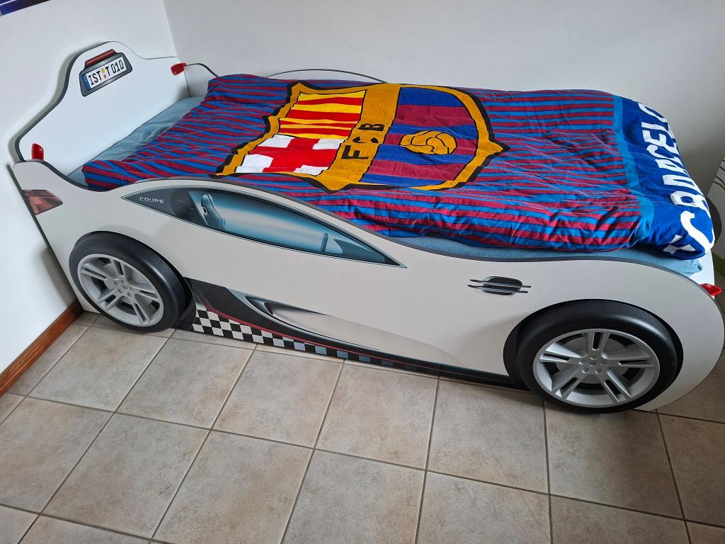 Autobed wit met uitschuifbare onderkant, Kinderen en Baby's, Kinderkamer | Bedden, Gebruikt, Ophalen