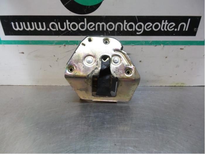 Serrure porte coulissante droite d'un Peugeot 807 (807 02-), -, 3 mois de garantie, Utilisé, -