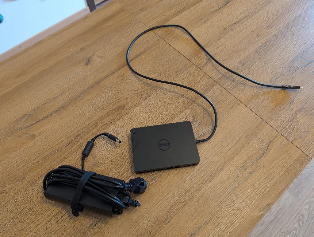 Docking station USB-C dell k17a, Informatique & Logiciels, Stations d'accueil, Tablette, Comme neuf, Enlèvement, Dell