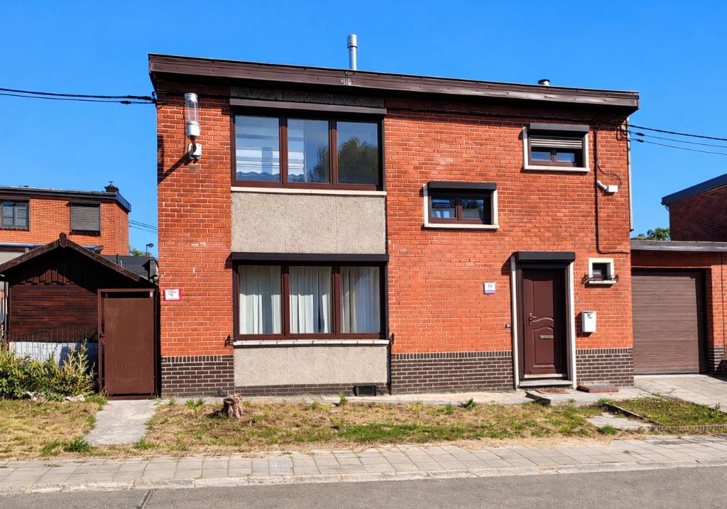 MAISON 4 CHAMBRES  - QUARTIER CALME GOSSELIES, Immo, Maisons à vendre, 374 kWh/m²/an, 125 m², Charleroi, Maison de coin