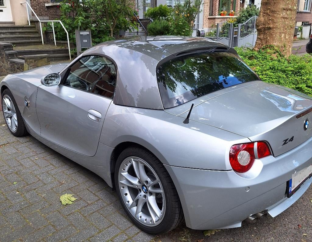 BMW Z4 Cabrio 6 cilinder 2.2 l  Perfecte staat ! +Hardtop !!, Auto's, BMW, 2171 cc, Parkeersensor, Achterwielaandrijving, Cabriolet