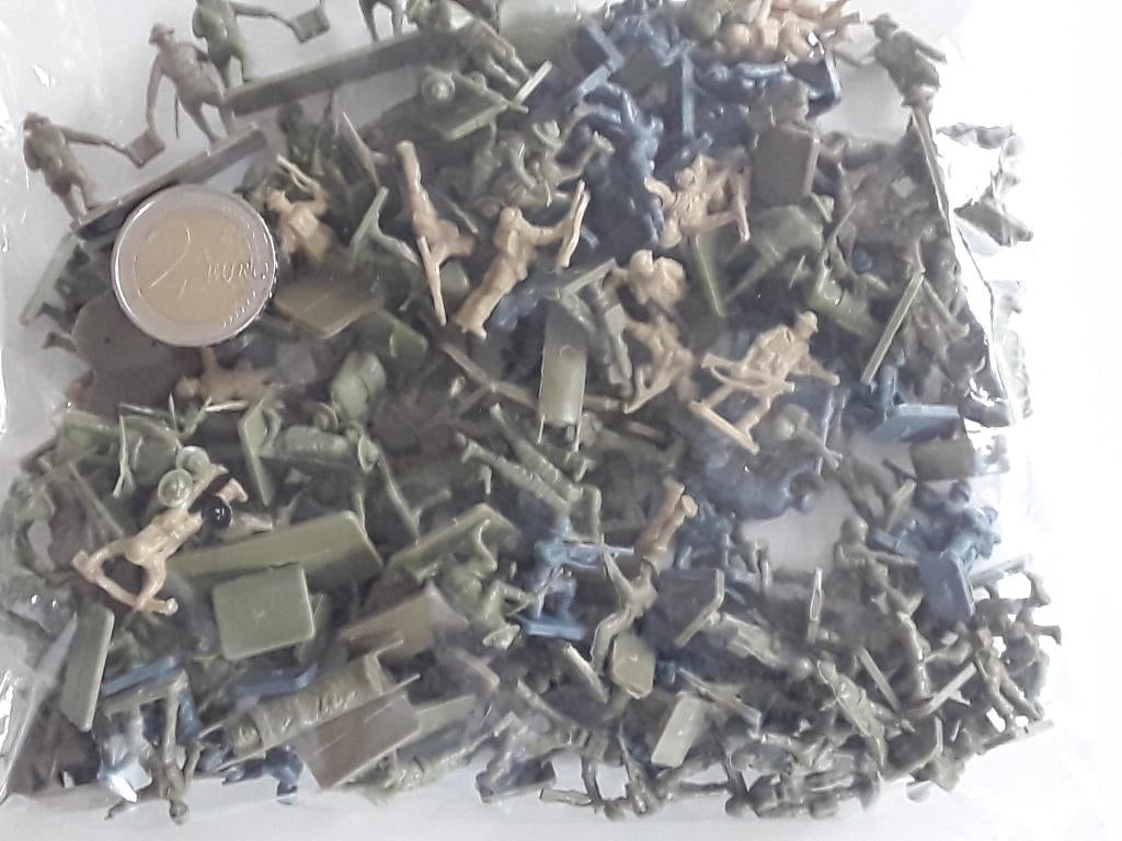 Lot soldats Airfix 1/72 différentes armées modernes, Enlèvement ou Envoi