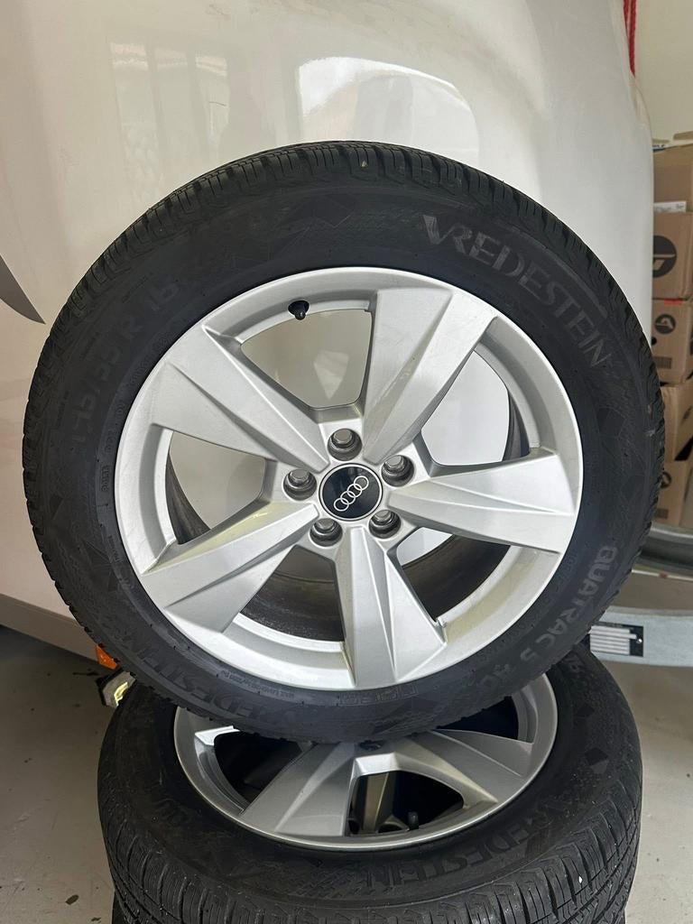 Jantes audi A1 16 pouces avec pneu 195/55/16 4 saisons, Auto-onderdelen, Banden en Velgen, Ophalen, Velg(en), 16 inch, Nieuw