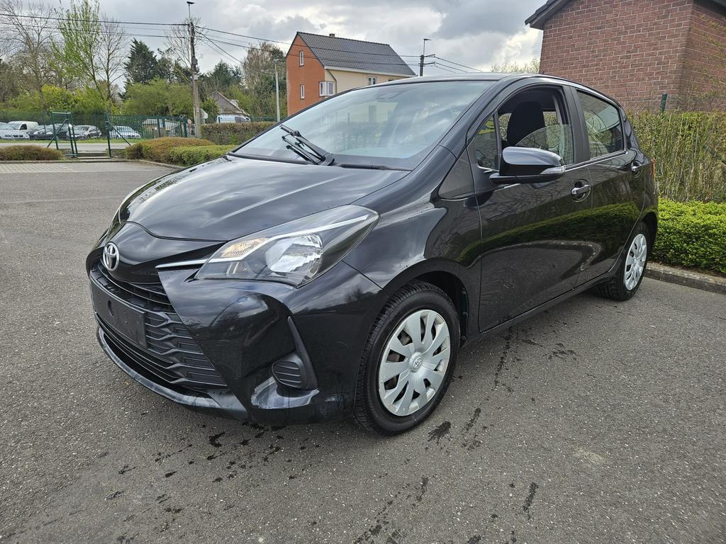 TOYOTA YARIS 1.5 I AIRCO GPS 5 PORTES, Autos, Achat, Euro 6, Boîte manuelle, Noir