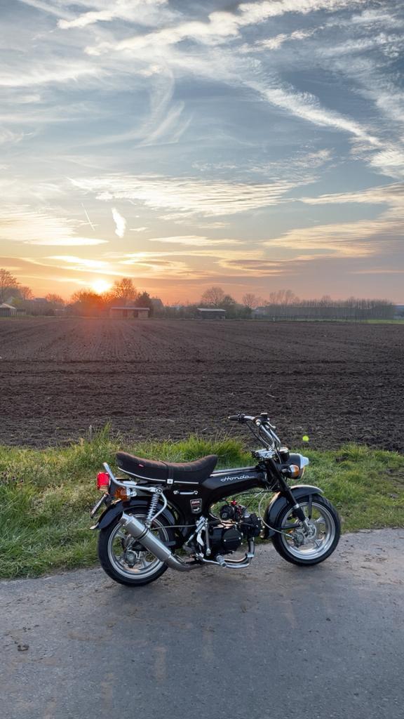 WAARDEPEILING!! DAX-50cc, Fietsen en Brommers, Brommers | Overige merken, Ophalen, Zo goed als nieuw