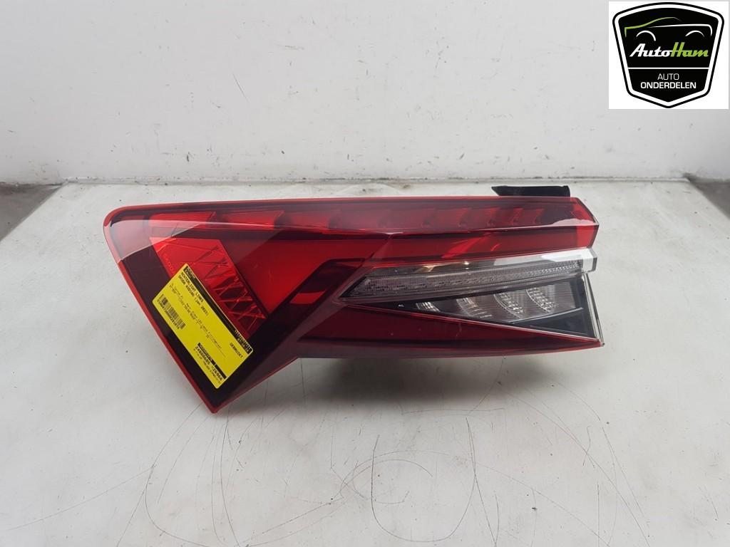 FEU ARRIÈRE GAUCHE Skoda Kodiaq (|565945207B|), Autos : Pièces & Accessoires, Éclairage, Utilisé, Skoda