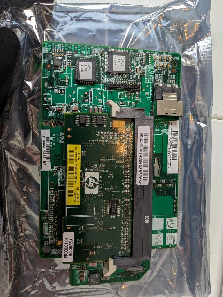 HP RAID controller kaart voor server met cache module, Computers en Software, Servers, Ophalen of Verzenden, Gebruikt