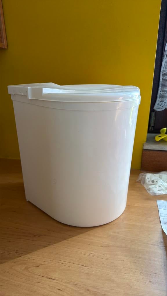 poubelle de cuisine destinée à fixée dans un  meuble., Enlèvement ou Envoi, Neuf