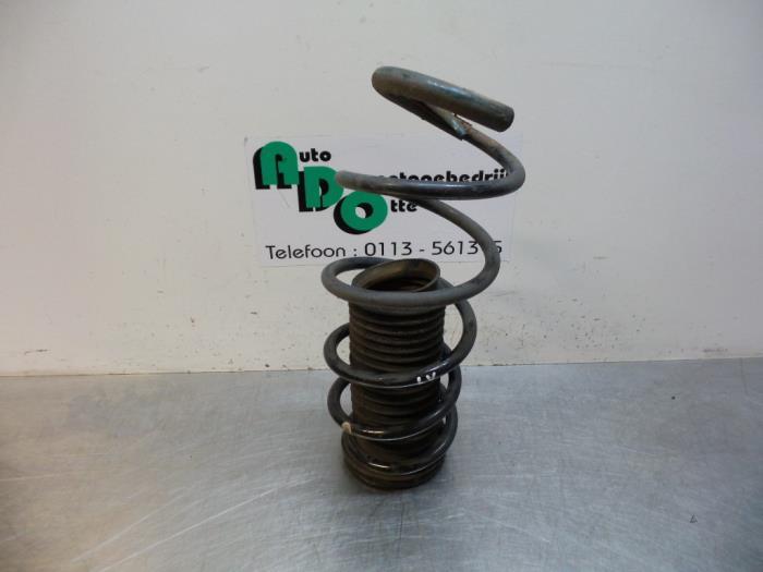 Veerschroef voor van een Opel Astra (Astra H 04-), Gebruikt, -, -, Opel