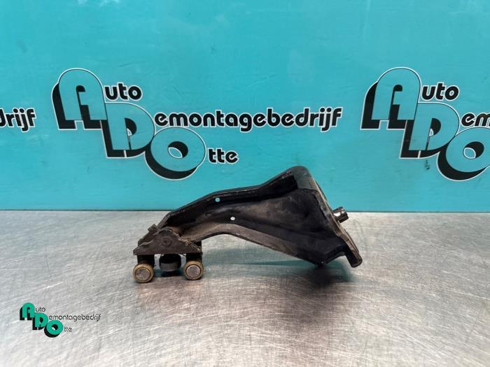 Roulette porte coulissante droite d'un Citroen Jumpy (Jumpy, Autos : Pièces & Accessoires, -, 3 mois de garantie, Utilisé, -