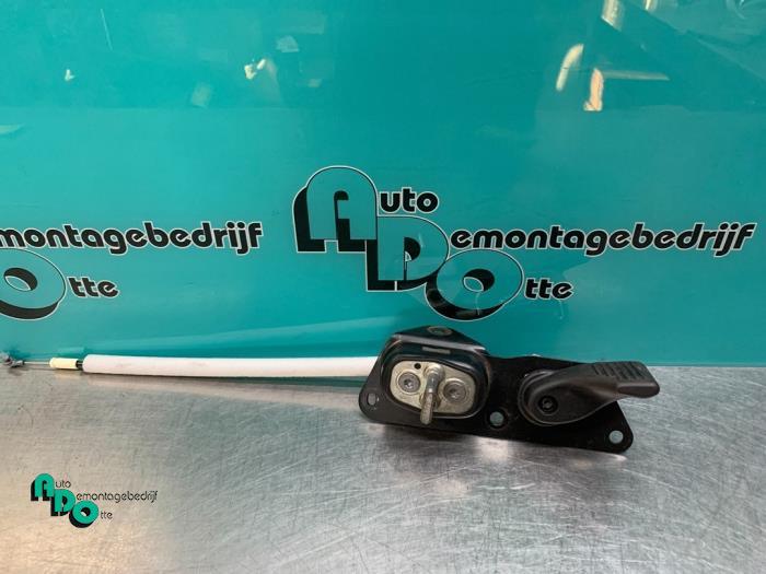 Greep achterdeur Bus-Bestel van een Peugeot Partner (Partner, Gebruikt, -, -, Ophalen of Verzenden