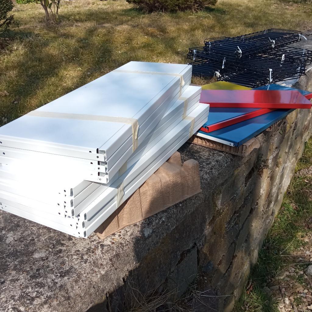 étagère style TOMADO, Enlèvement, Comme neuf