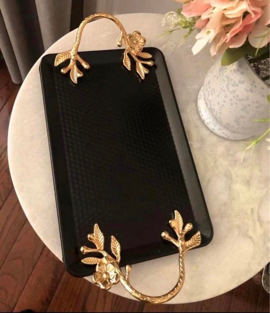 Zwarte metalen serveerschaal dienblad goudkleur handvatten, Huis en Inrichting, Woonaccessoires | Dienbladen, Ophalen of Verzenden
